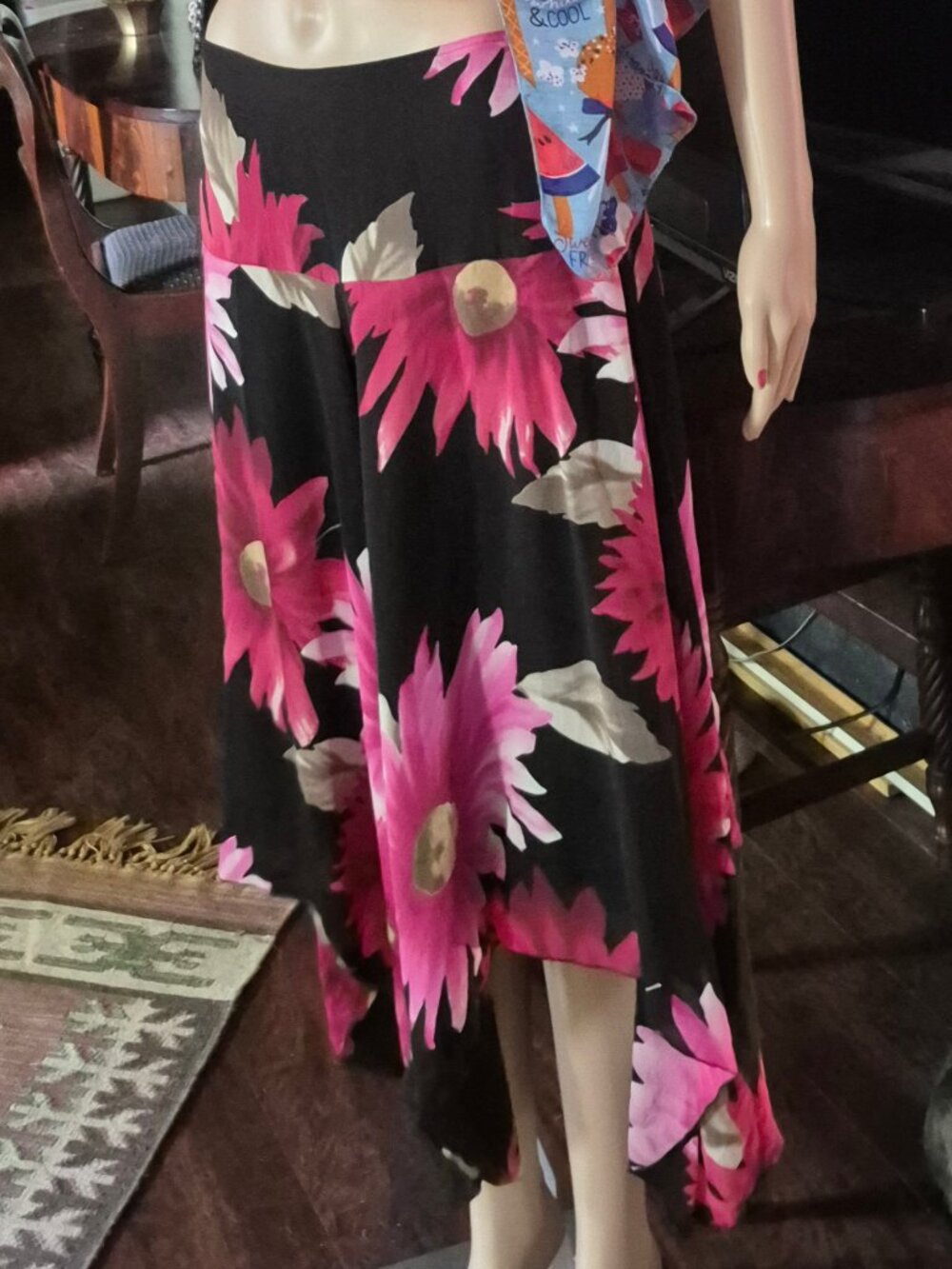 100% Silk Skirt. Nygard. Size 10. Floral - Picture 4 of 7